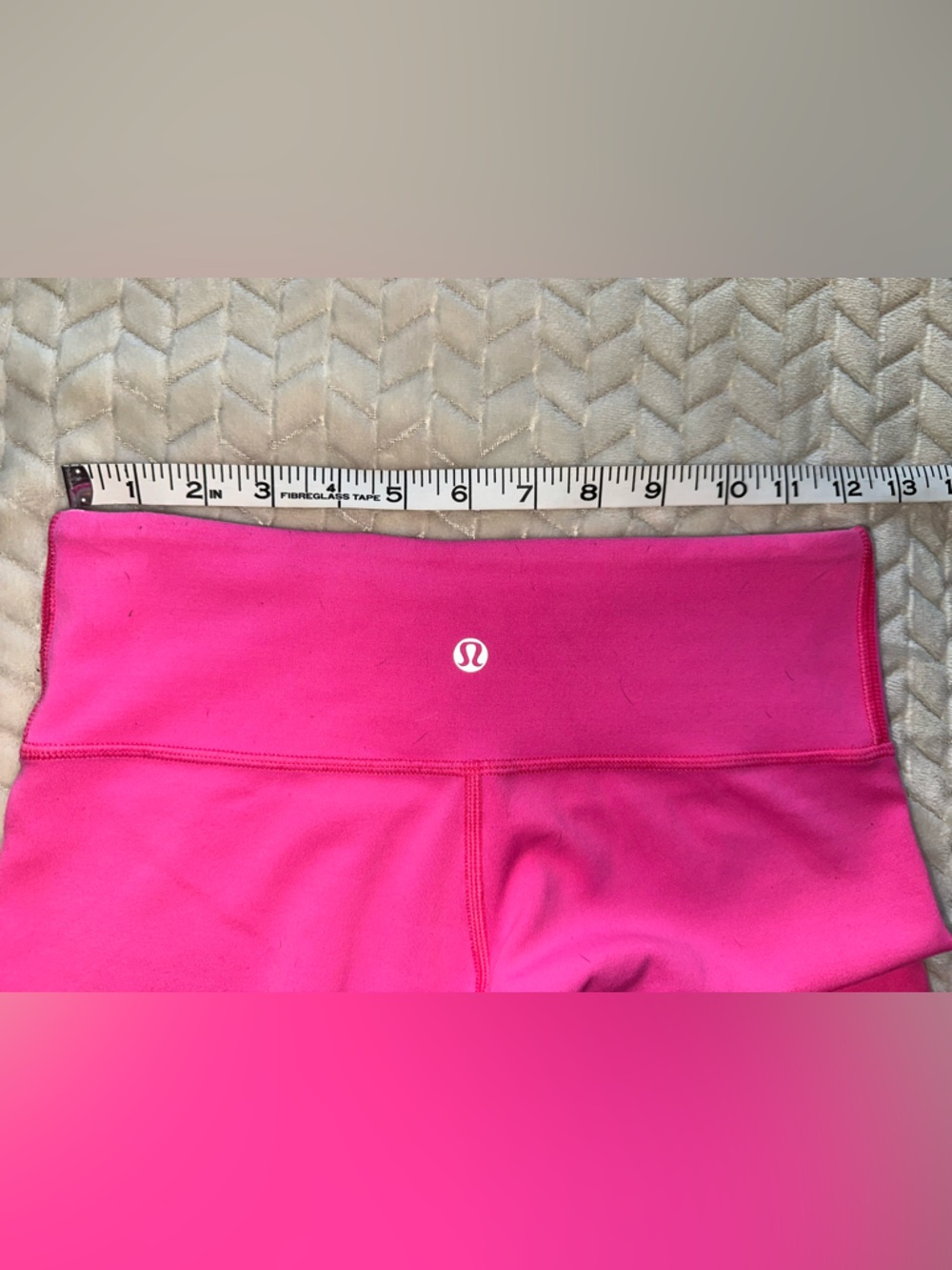 Lululemon Wunder Under Pant Reversible
Parfait Pink & Pinkelicious Size 4 - Picture 12 of 12